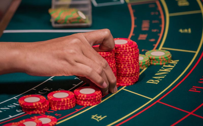 Hướng dẫn cách chơi Baccarat dễ hiểu